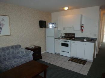 Airport Inn Lakeside Winfield Bagian luar foto